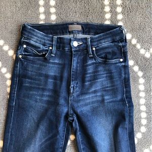 (Mother) High Waisted Looker Ankle Fray